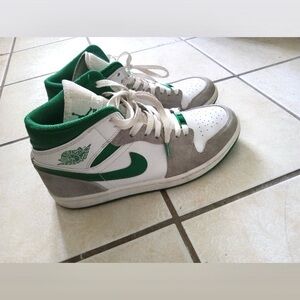 Nike Green and White Sneakers